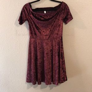 Velvet Off the Shoulder Maroon Dress Size M
